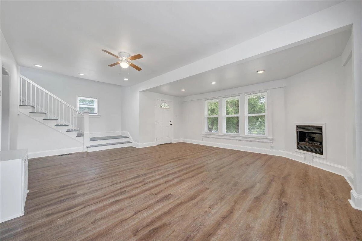 14739 Lynchburg Salem - Photo 3