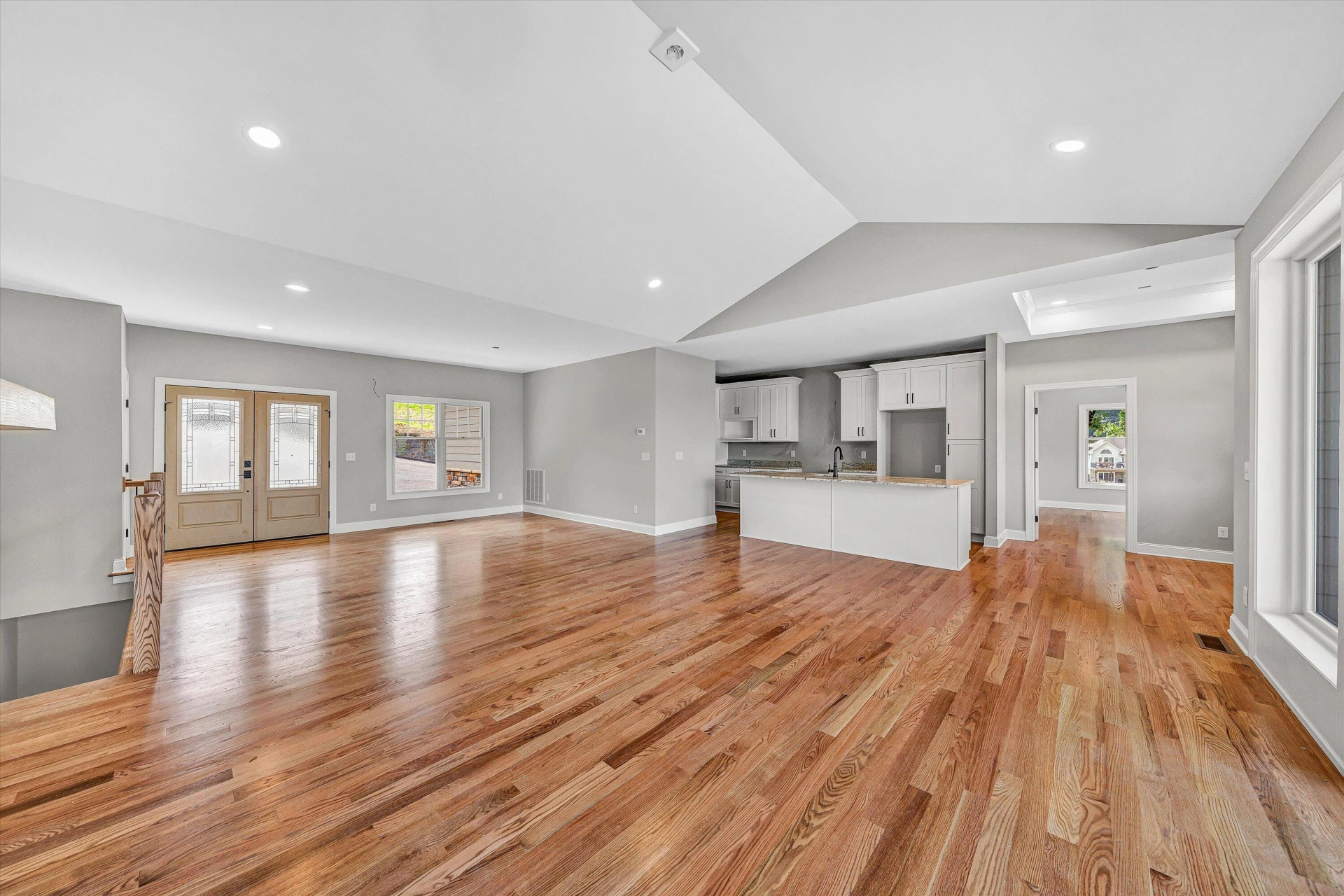 341 Chestnut Pointe DR - Photo 11