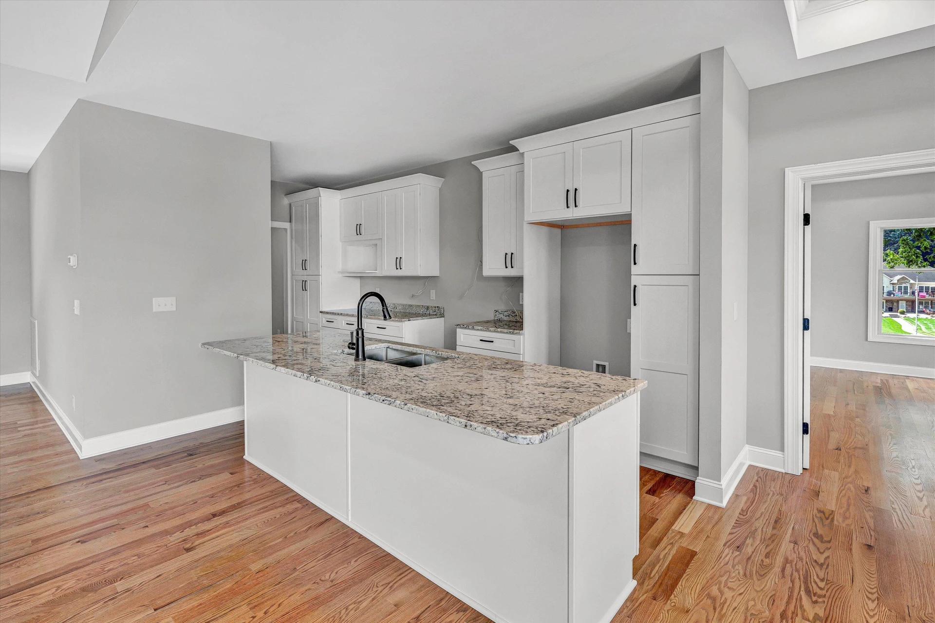 341 Chestnut Pointe DR - Photo 13