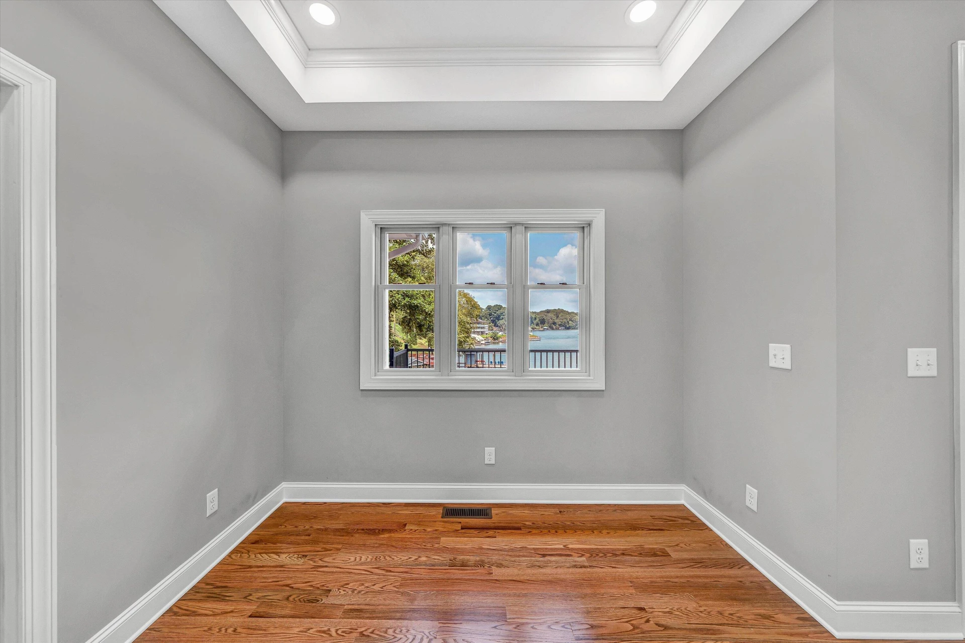 341 Chestnut Pointe DR - Photo 16