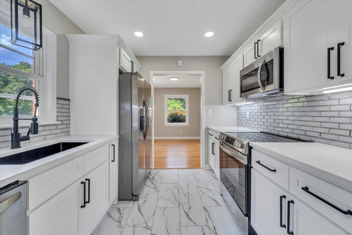 4508 Summit DR - Photo 18
