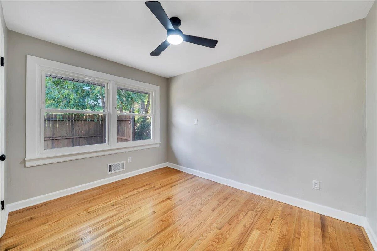 4508 Summit DR - Photo 19