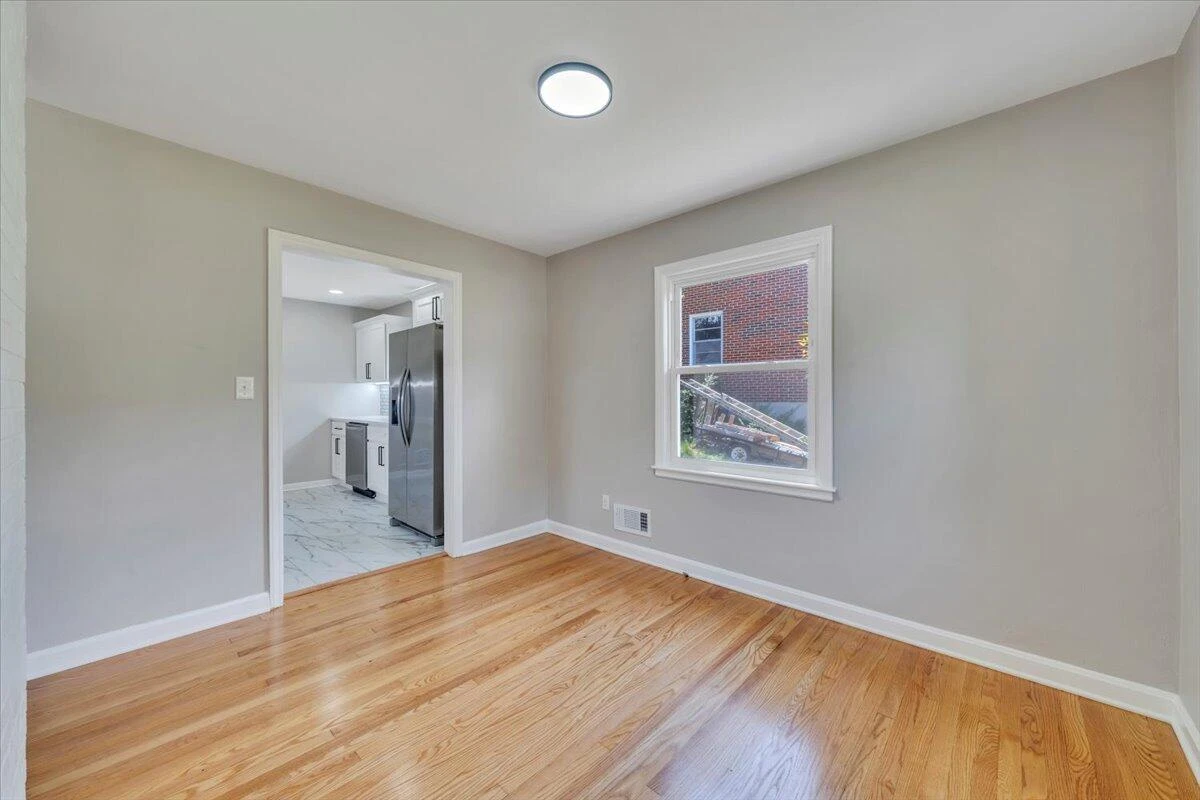 4508 Summit DR - Photo 10