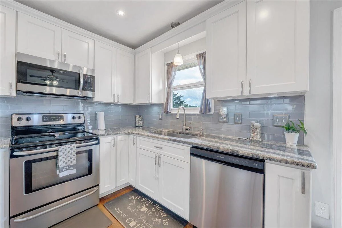8575 Brubaker DR - Photo 9