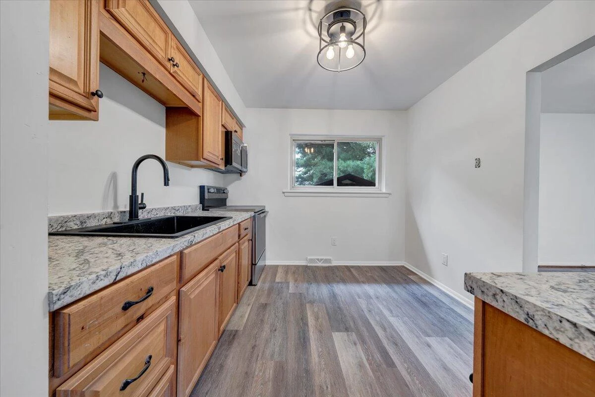 3820 Green Spring AVE - Photo 11