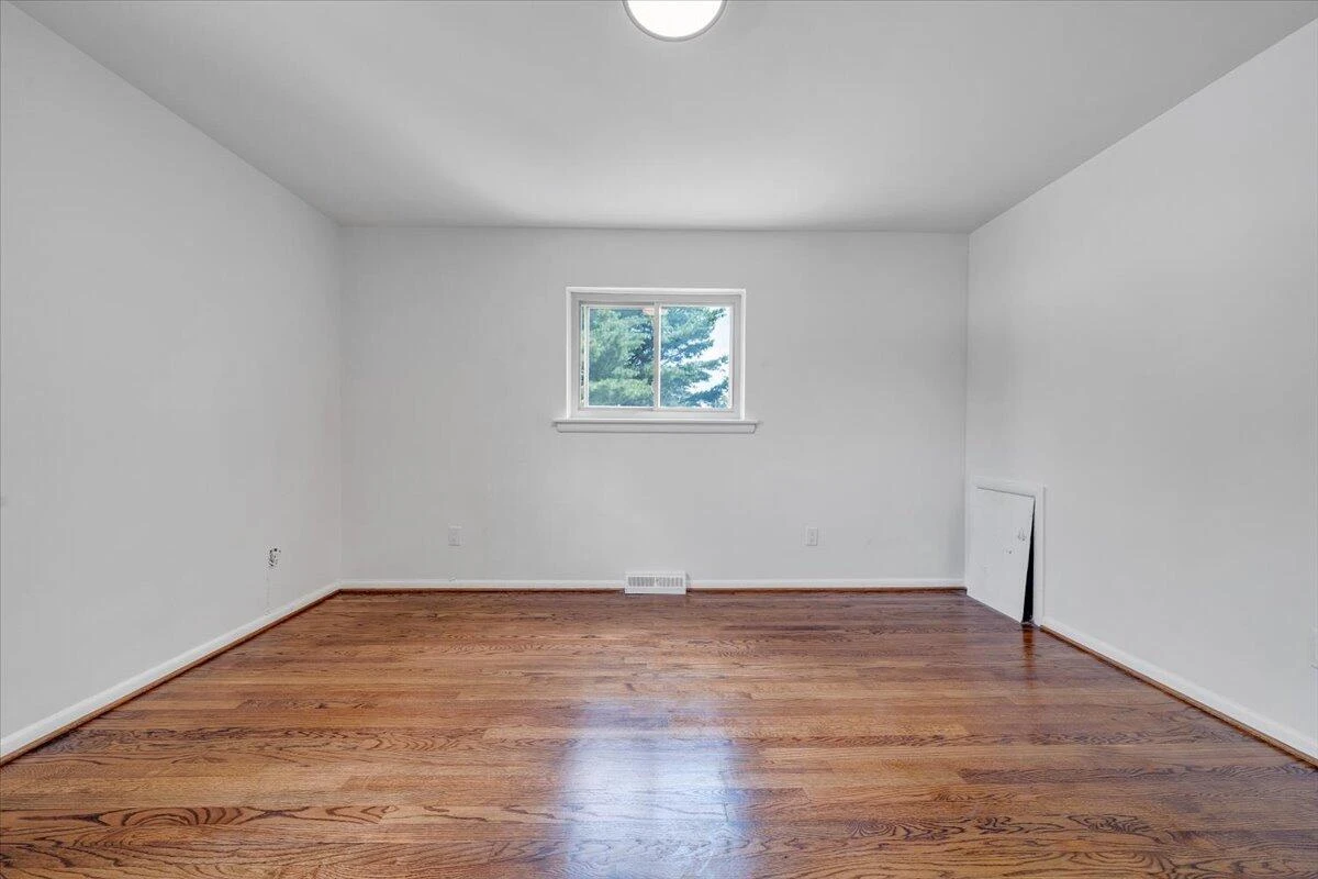 3820 Green Spring AVE - Photo 15