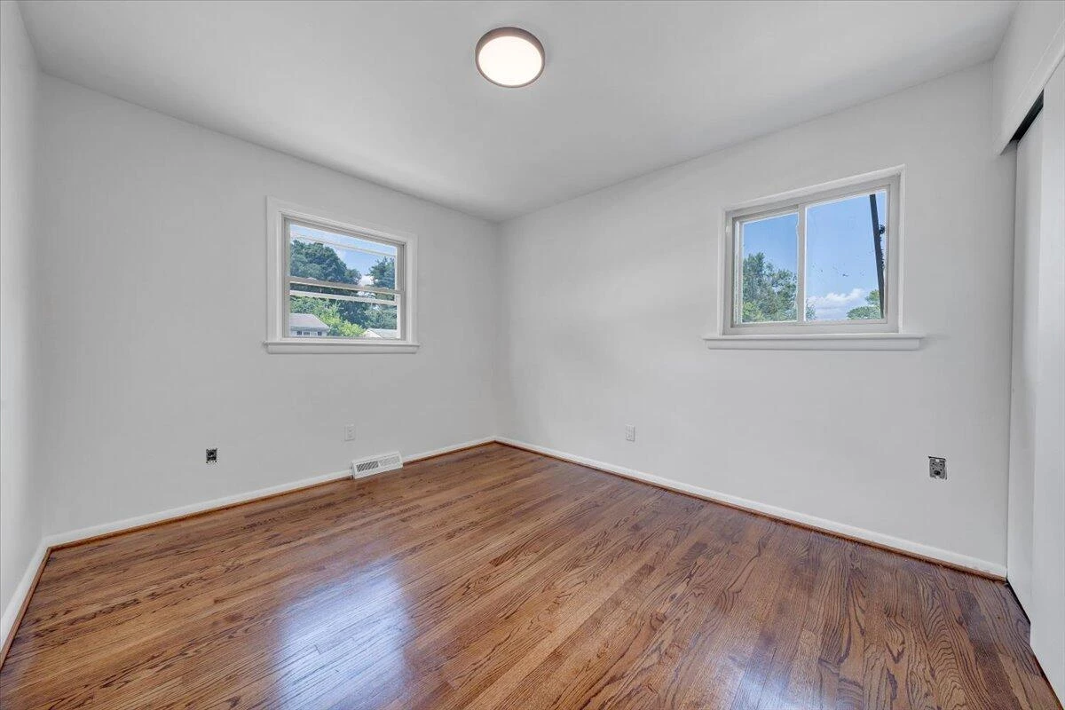 3820 Green Spring AVE - Photo 18