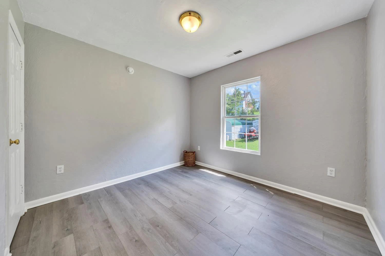 2116 Staunton AVE - Photo 11