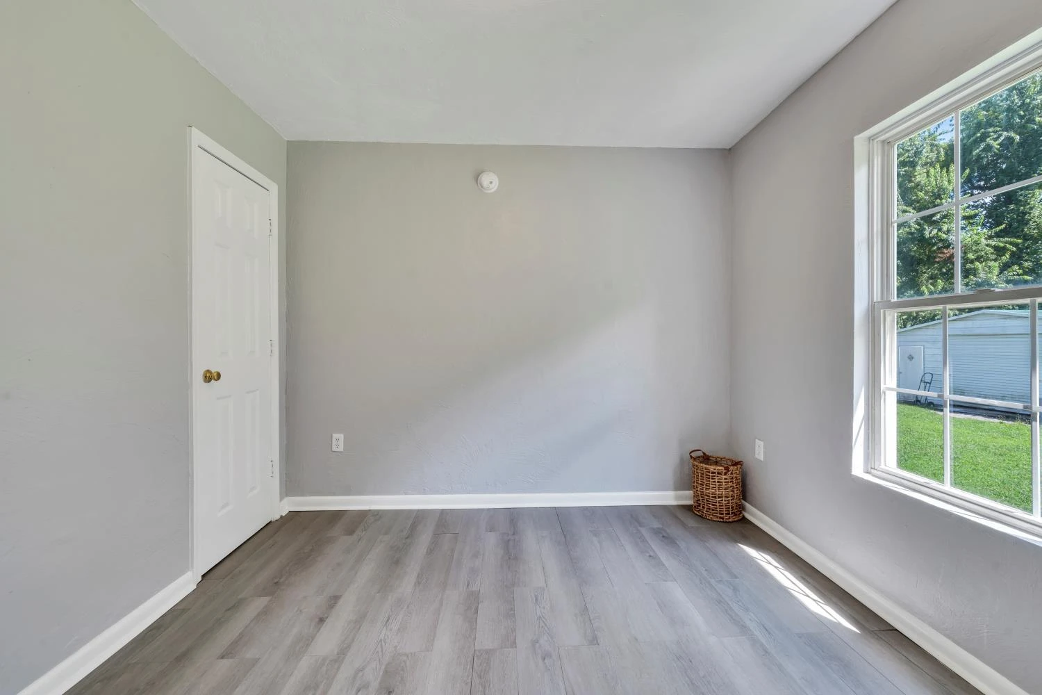 2116 Staunton AVE - Photo 12