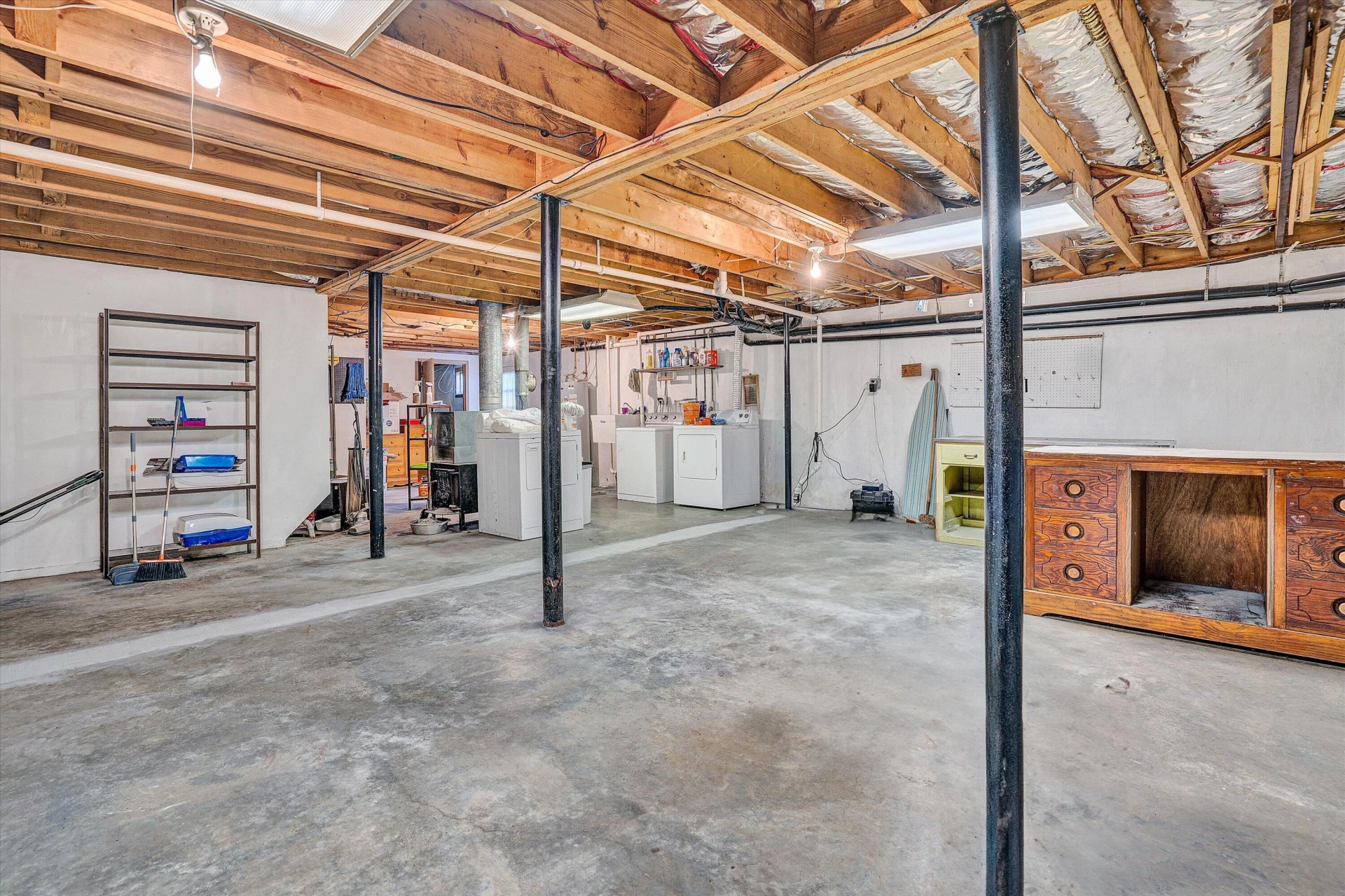 3525 Andrew AVE - Photo 20