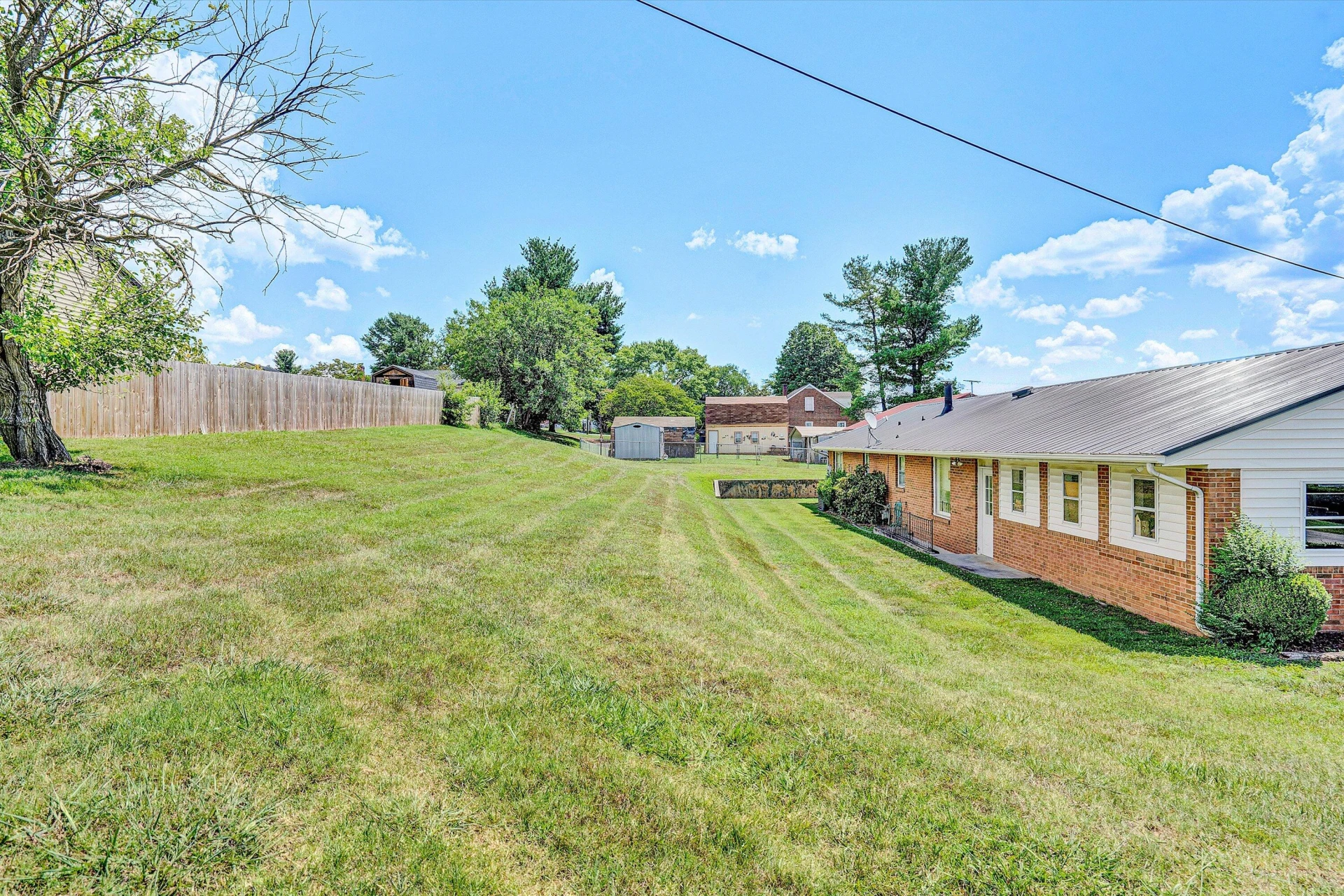 3525 Andrew AVE - Photo 21