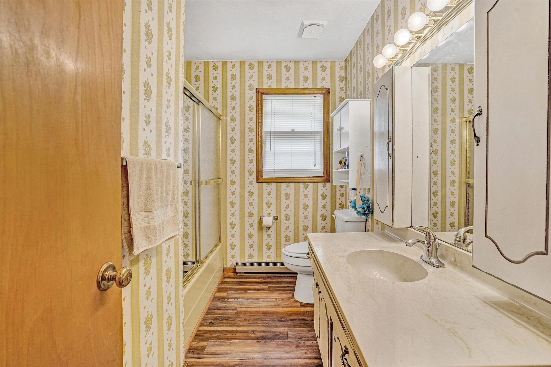 3525 Andrew AVE - Photo 9