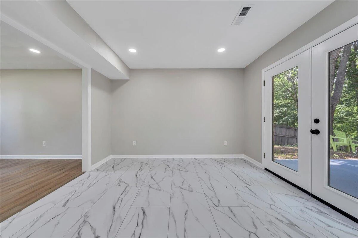 2640 Tulip LN - Photo 10