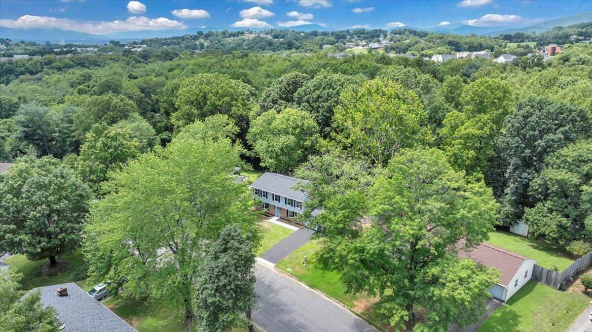 2640 Tulip LN - Photo 41
