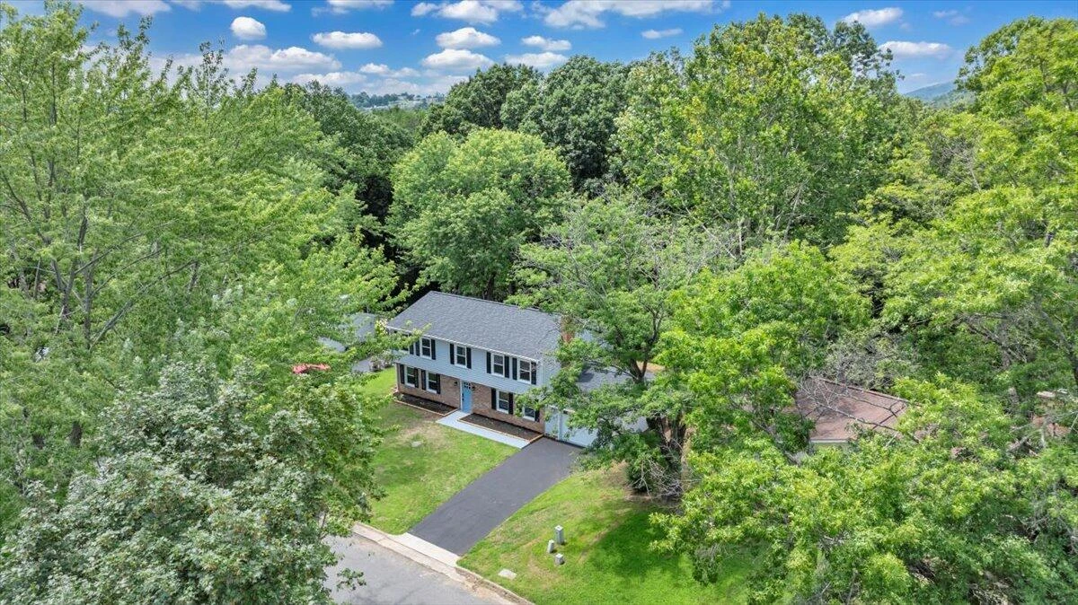 2640 Tulip LN - Photo 44
