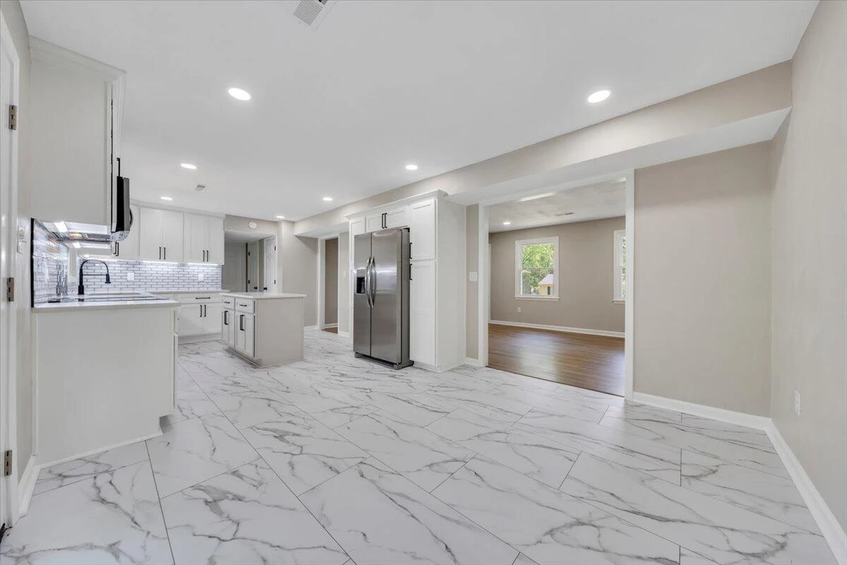 2640 Tulip LN - Photo 9