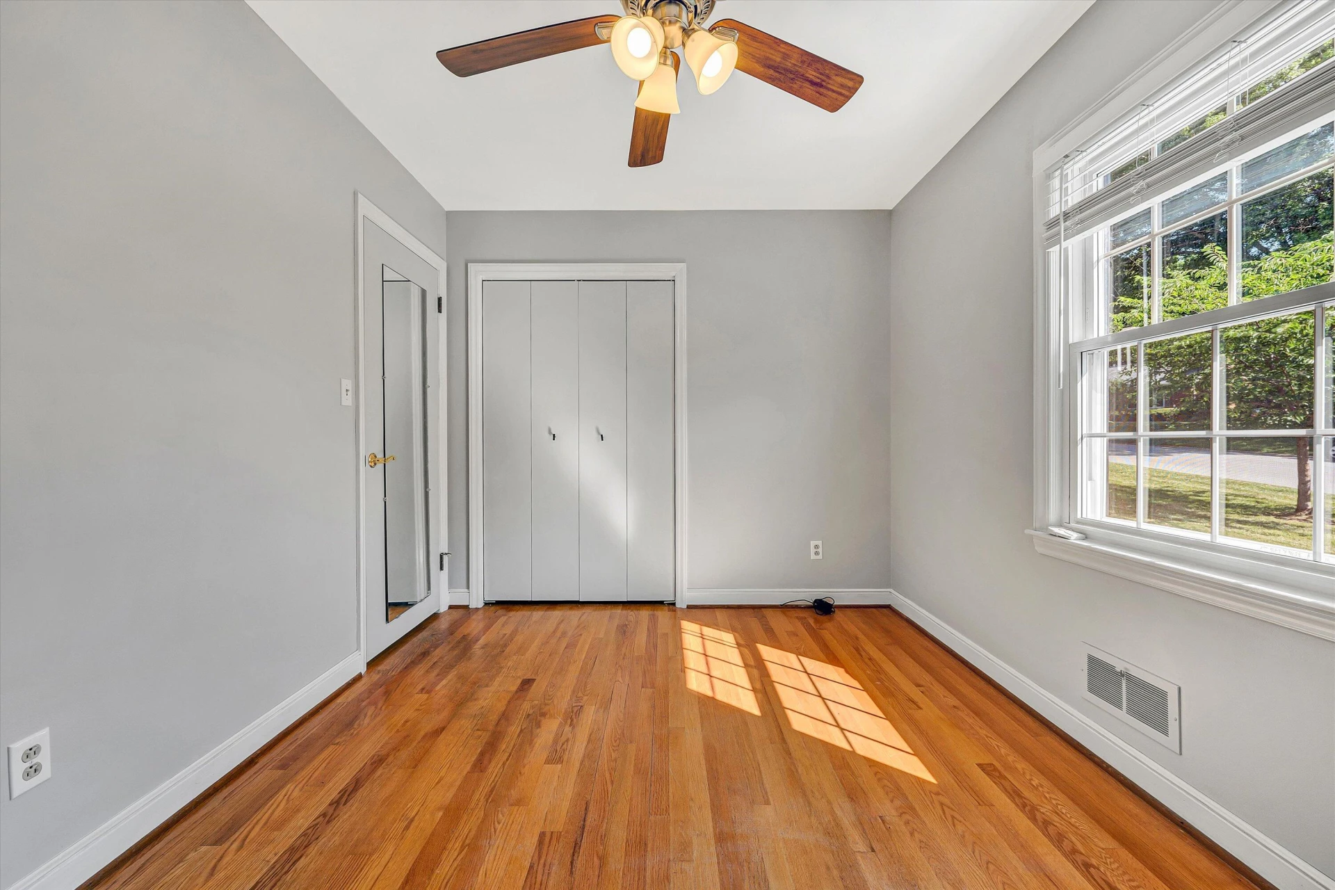 4212 Woodridge DR - Photo 28