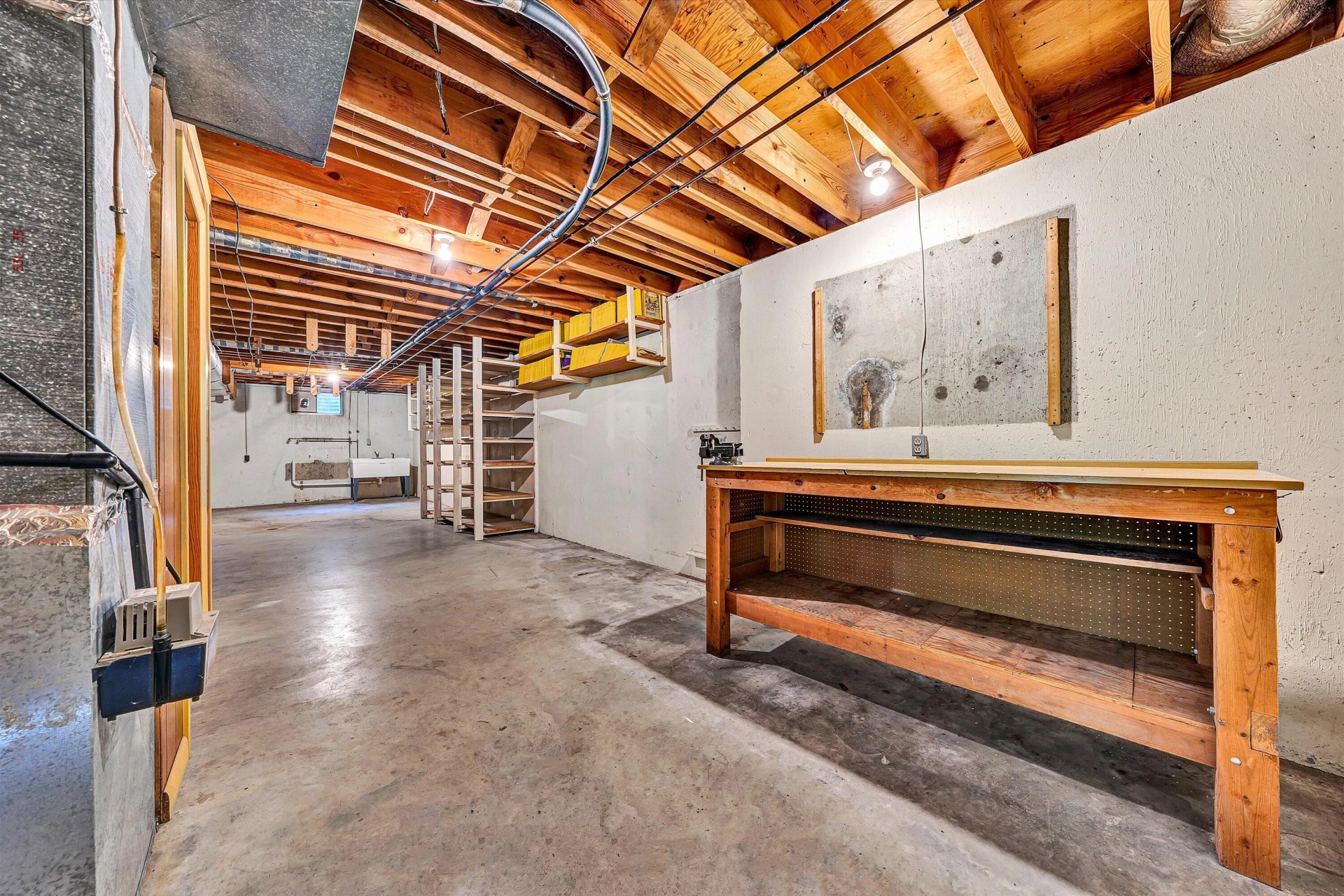 4212 Woodridge DR - Photo 36