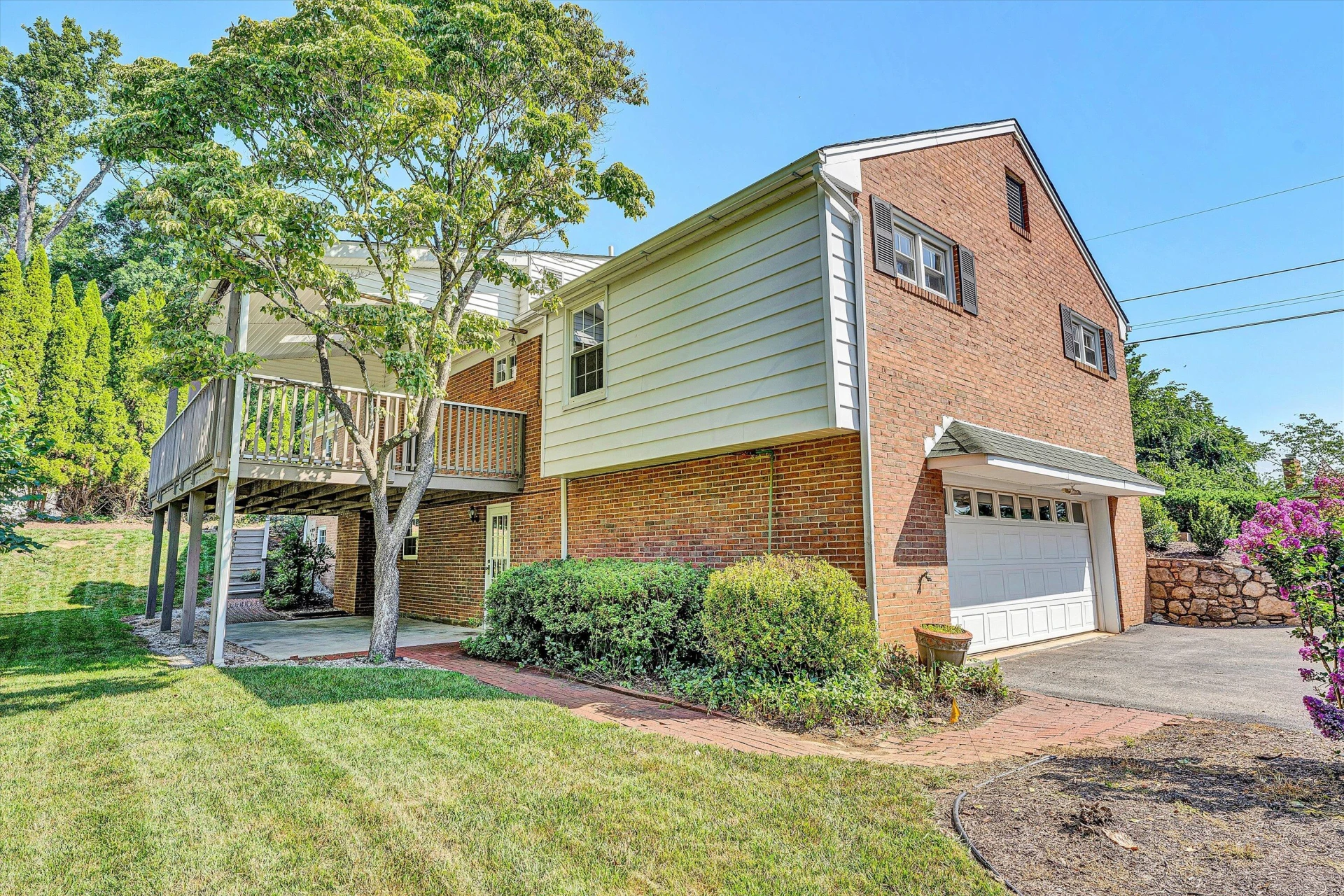 4212 Woodridge DR - Photo 45