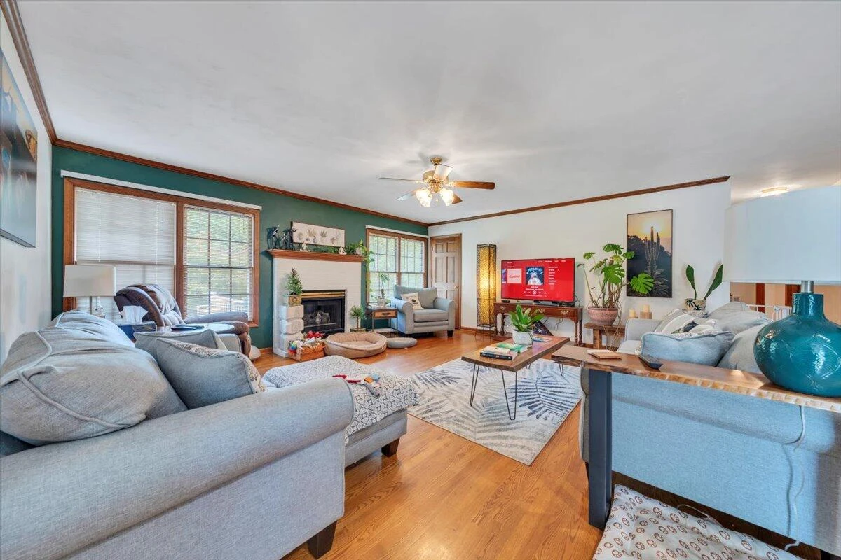 871 Texas Hollow RD - Photo 4