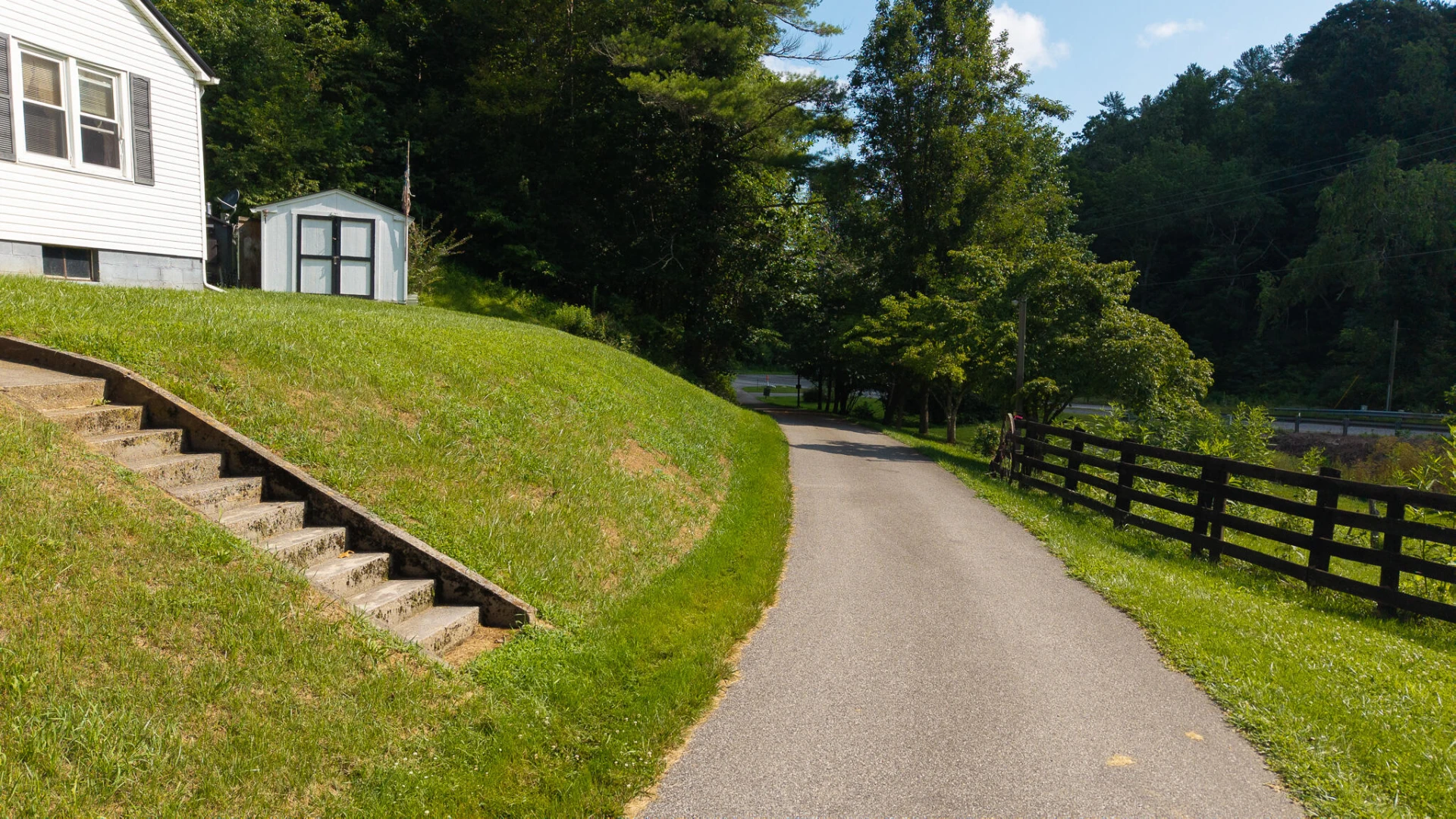 4752 Webbs Mill RD - Photo 10