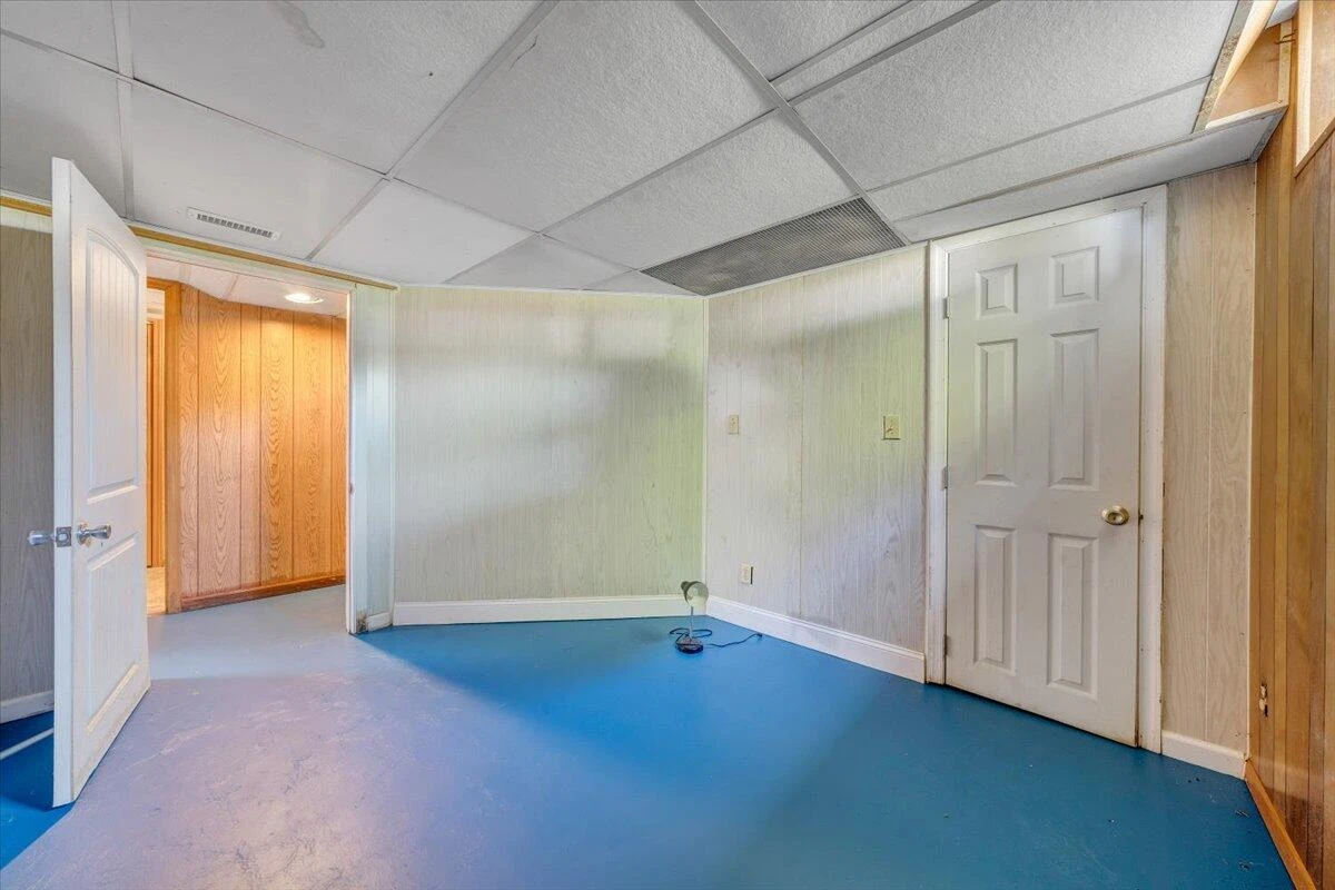 3332 Maplelawn AVE - Photo 19