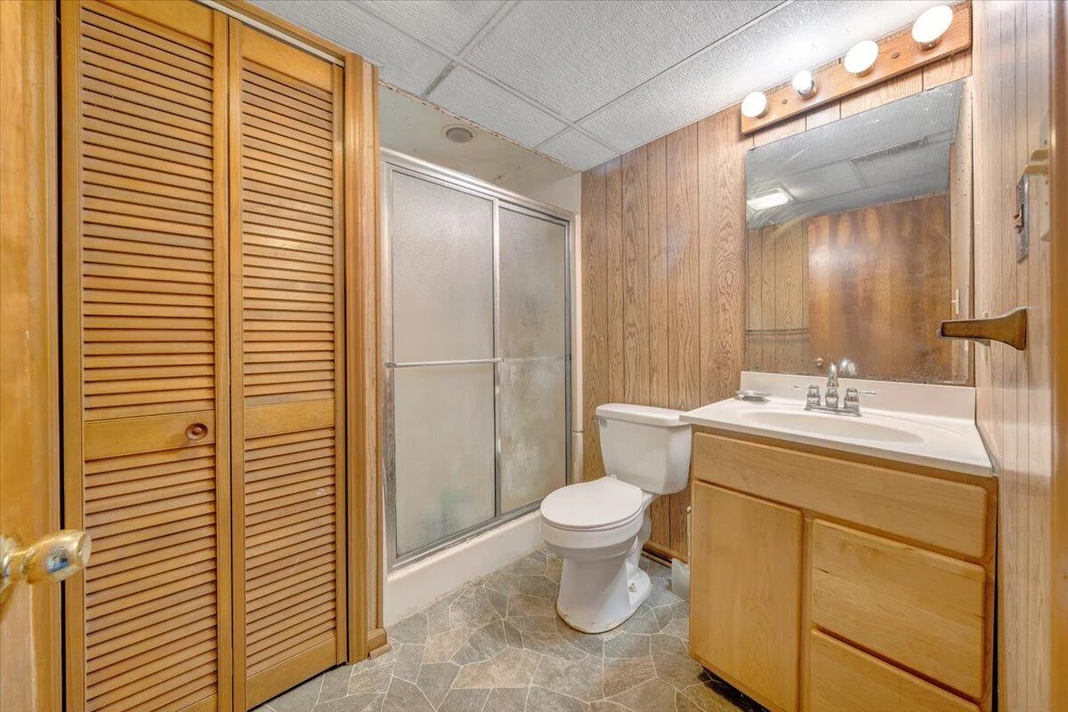3332 Maplelawn AVE - Photo 20