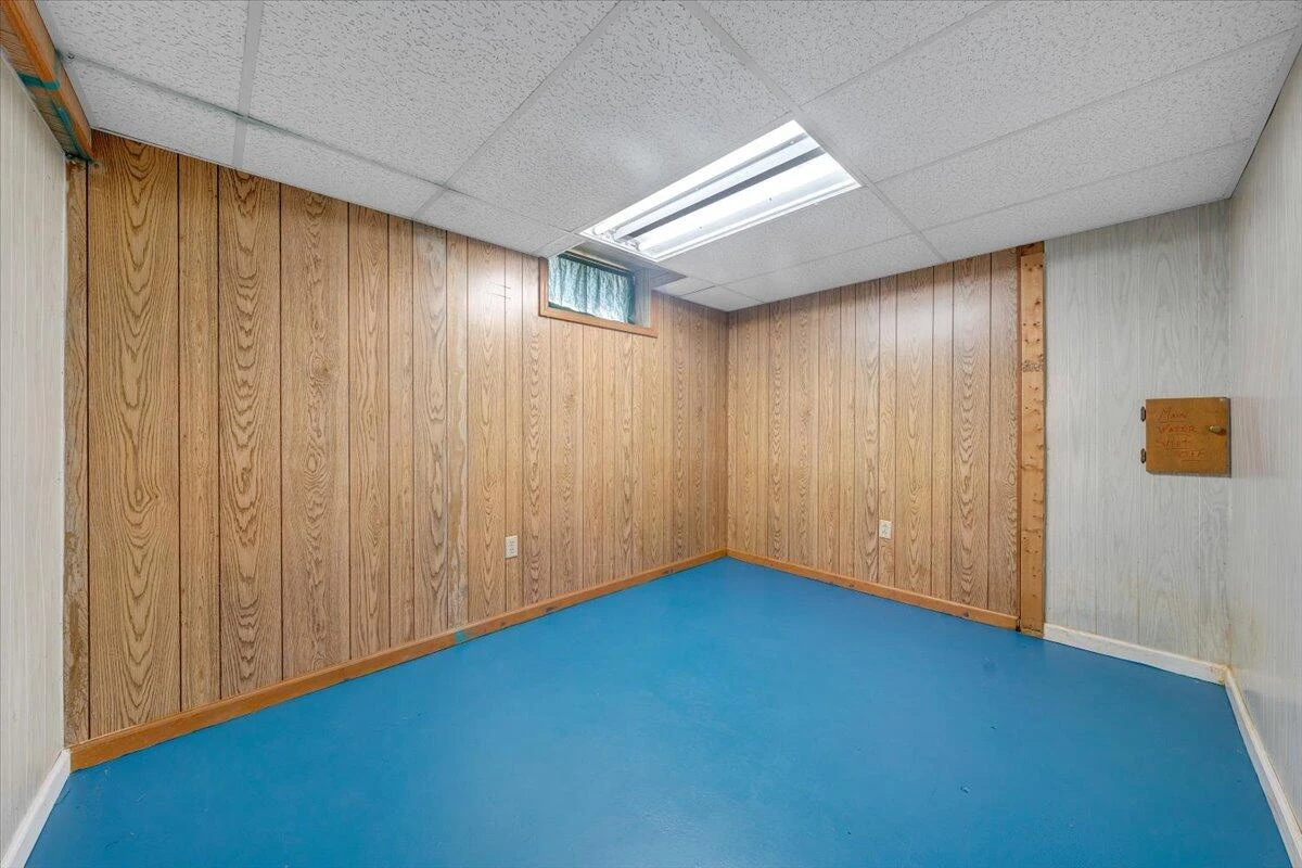 3332 Maplelawn AVE - Photo 21