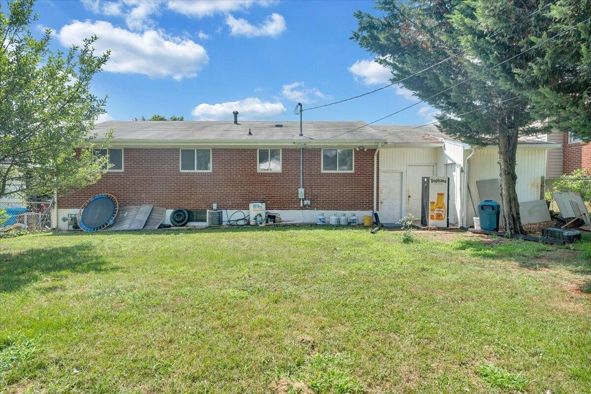 3332 Maplelawn AVE - Photo 24