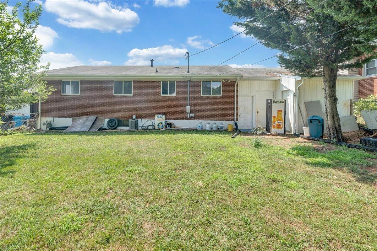 3332 Maplelawn AVE - Photo 27