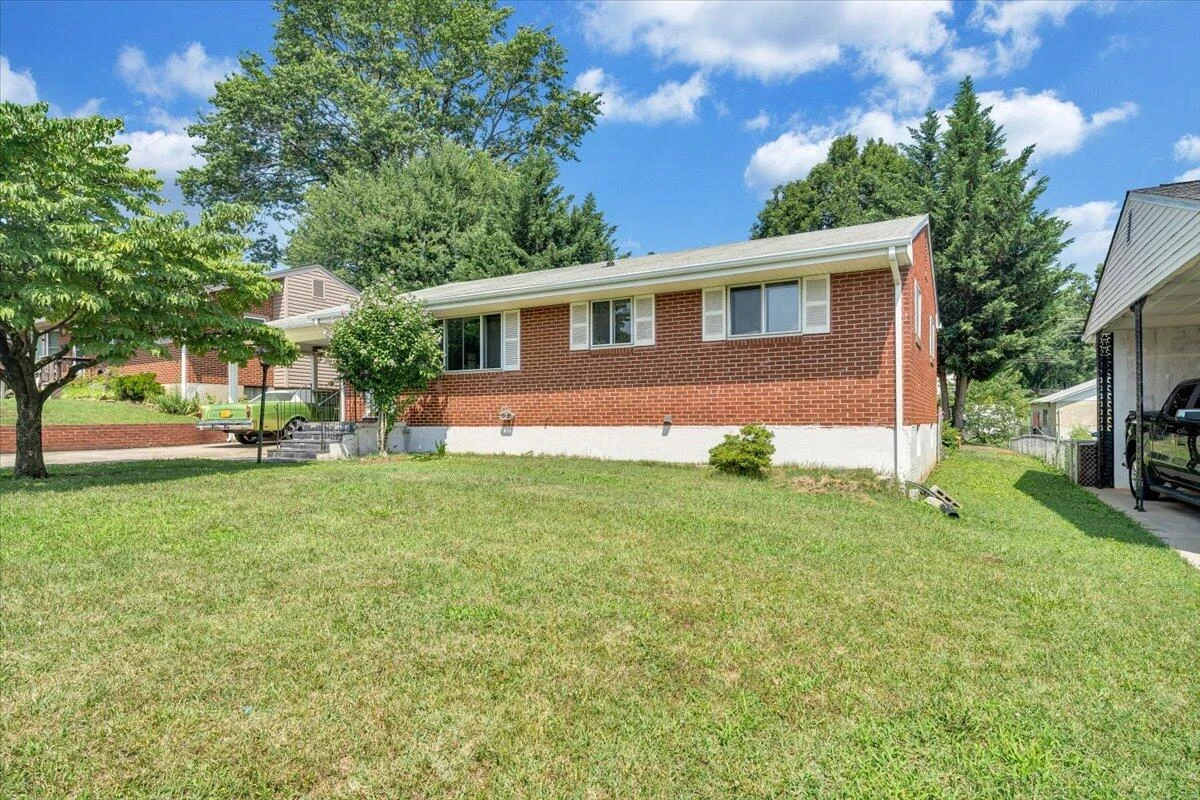 3332 Maplelawn AVE - Photo 28