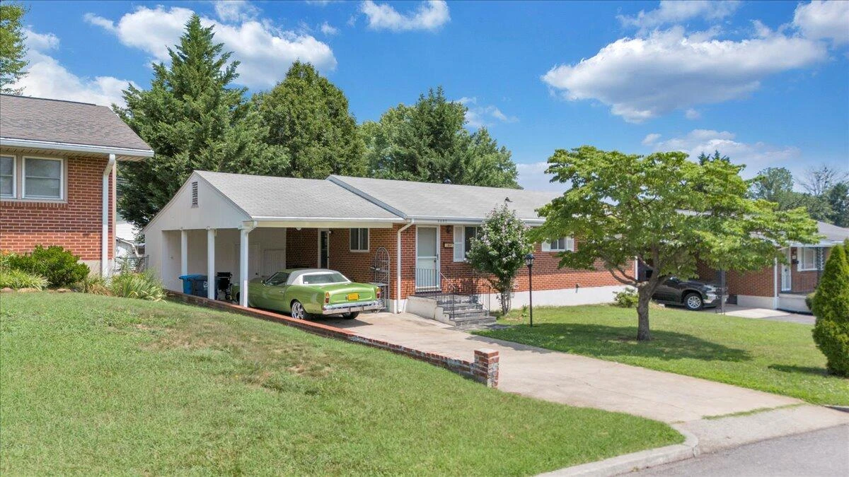3332 Maplelawn AVE - Photo 30