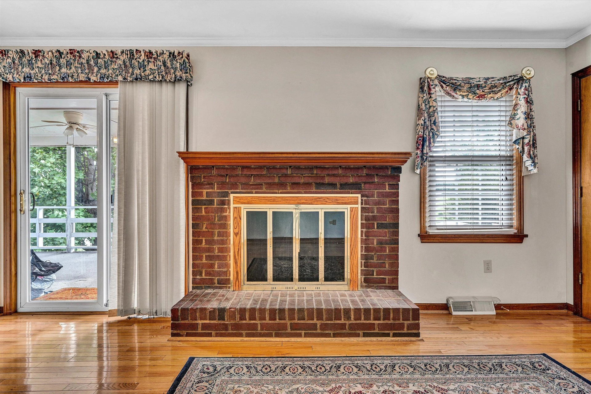 2200 Gloria DR - Photo 11