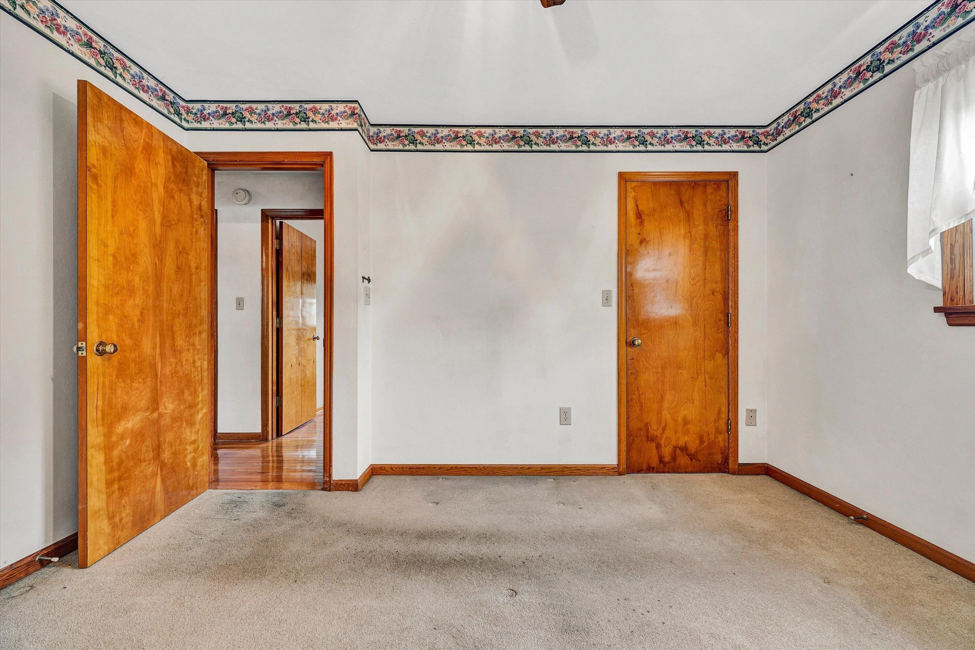 2200 Gloria DR - Photo 19