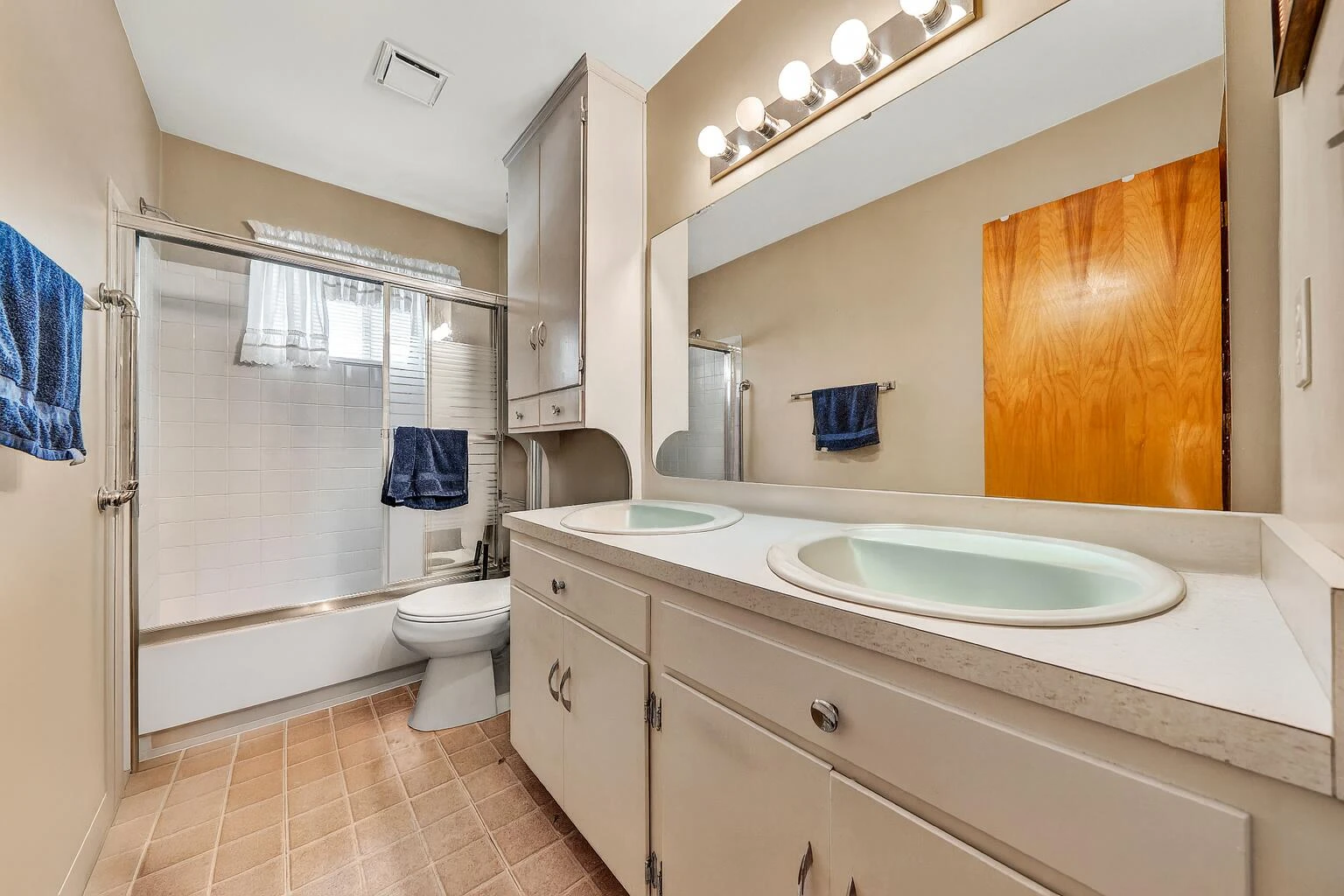 2200 Gloria DR - Photo 20