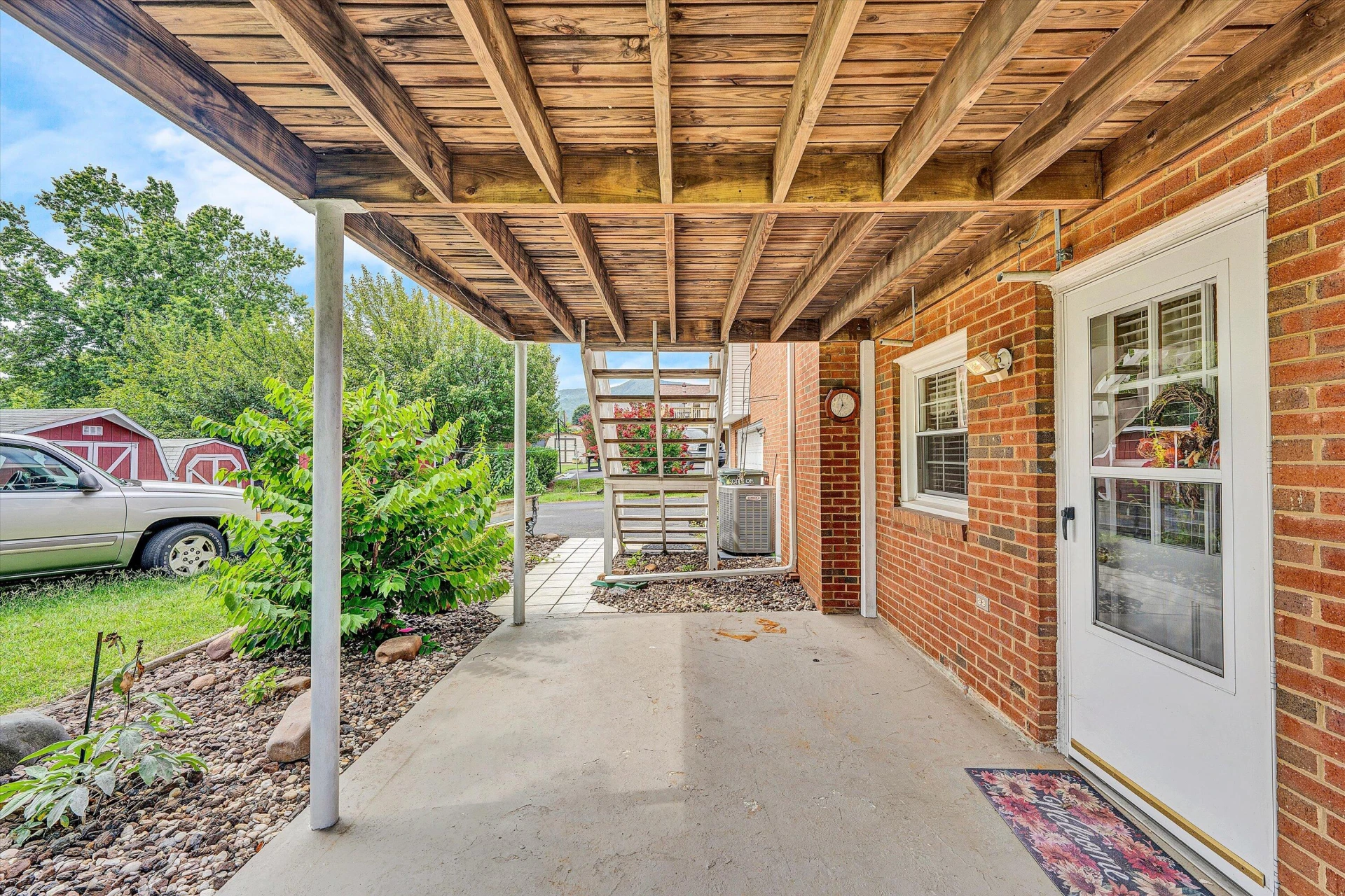2200 Gloria DR - Photo 38