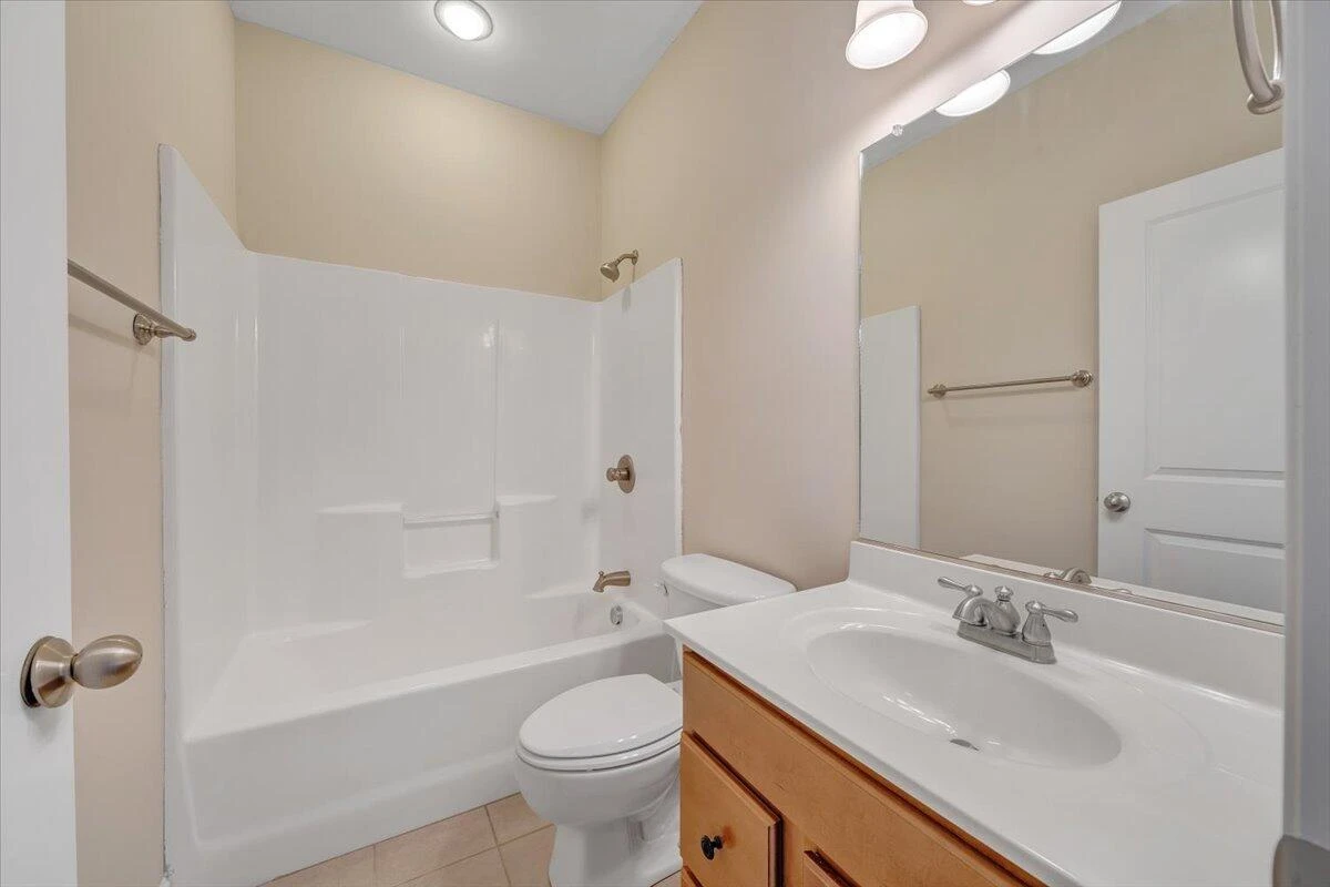 1077 Barrow Hills DR - Photo 27