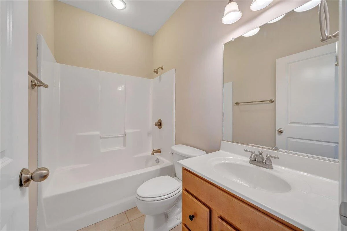 1077 Barrow Hills DR - Photo 28