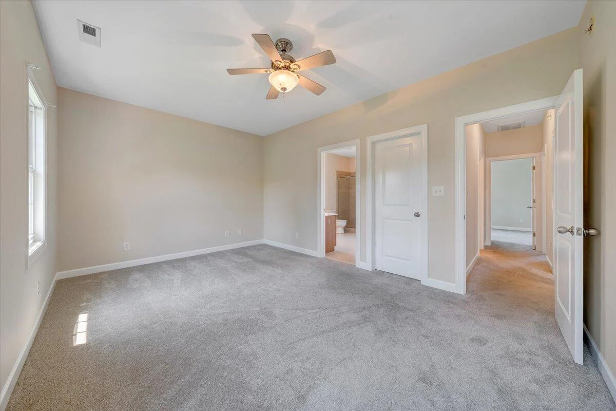 1077 Barrow Hills DR - Photo 38