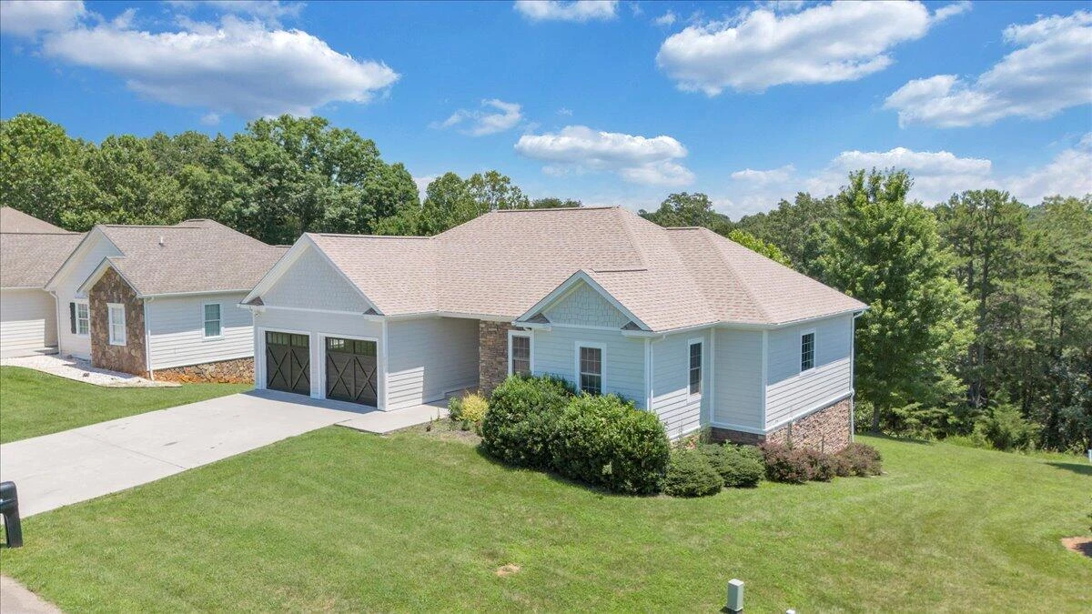 1077 Barrow Hills DR - Photo 72