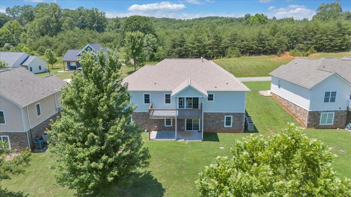 1077 Barrow Hills DR - Photo 90