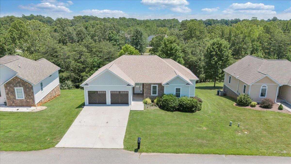 1077 Barrow Hills DR - Photo 91