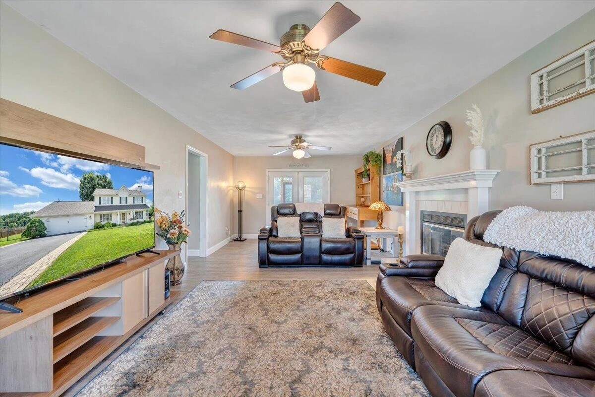 2335 Kellington CT - Photo 11