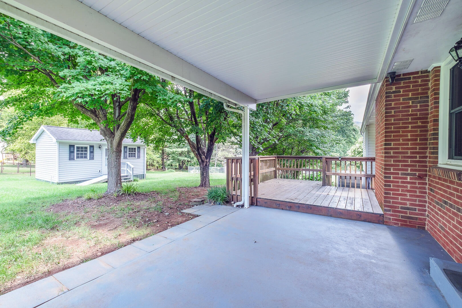 5204 Britaney RD - Photo 13