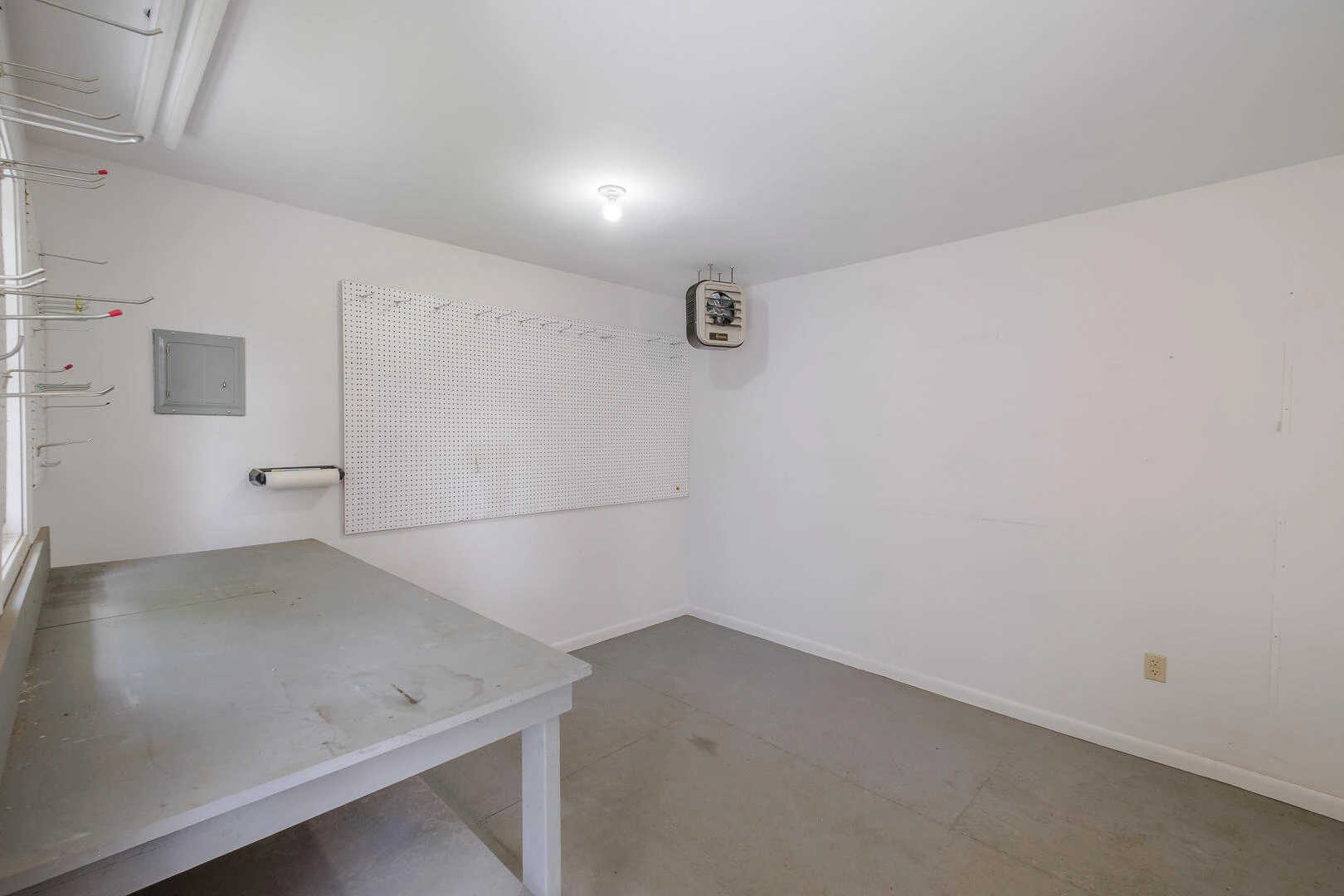 5204 Britaney RD - Photo 46