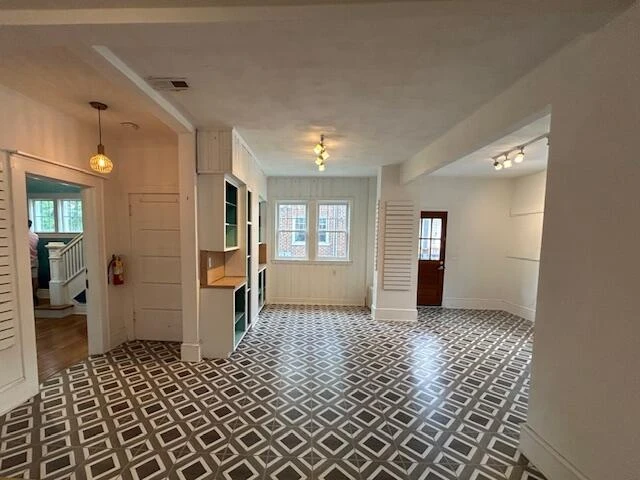 1405 Grandin RD - Photo 15