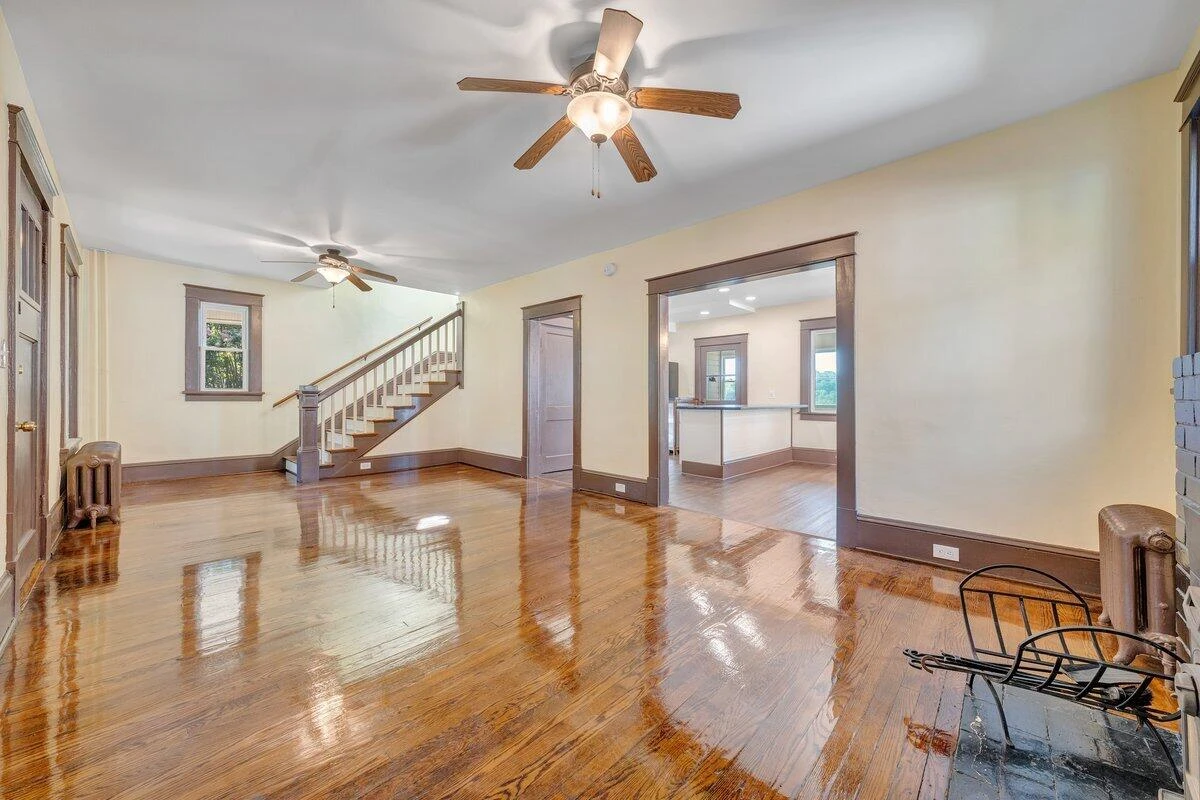 2702 Tillett RD - Photo 3