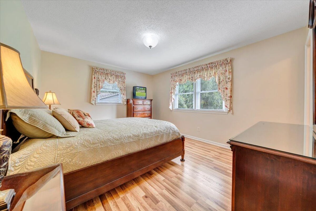 260 Dalewood DR - Photo 15