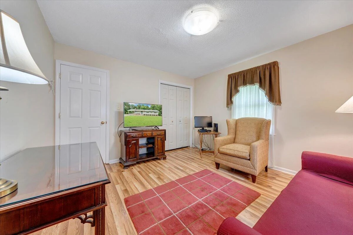 260 Dalewood DR - Photo 22