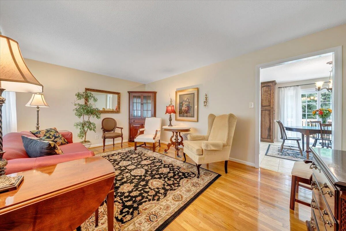 260 Dalewood DR - Photo 3